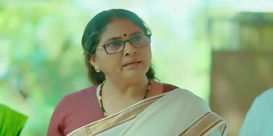 Athira and Meera Argue - Mangalyam