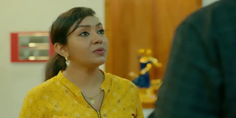 Sachi Arrives at Dr. Harshan's House - Mangalyam