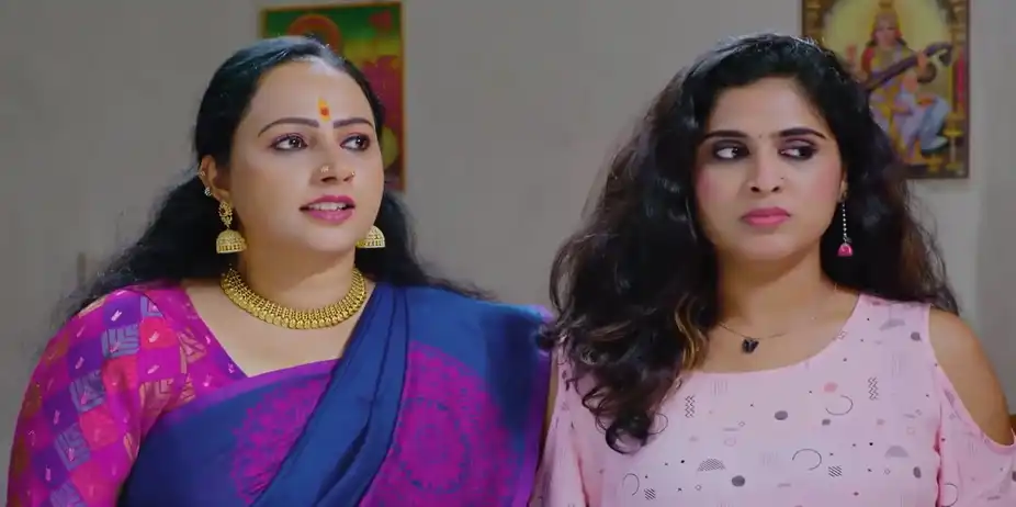Jayabharathy Makes Her Stand Clear to Urvashi - Snehapoorvam Shyama
