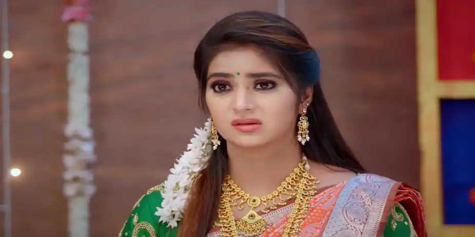 Chintamani Offers the Juice to Alankaram - Paarijatham