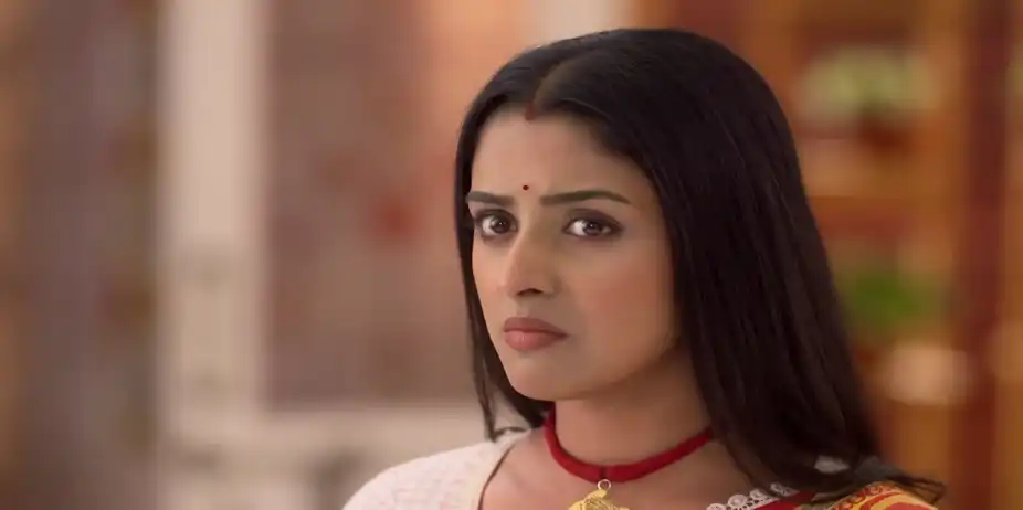Parul's Plan to Attend Sanjukta's Party - Parineeta