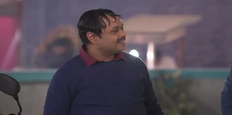 Happu Falls for Pinky - Happu Ki Ultan Paltan