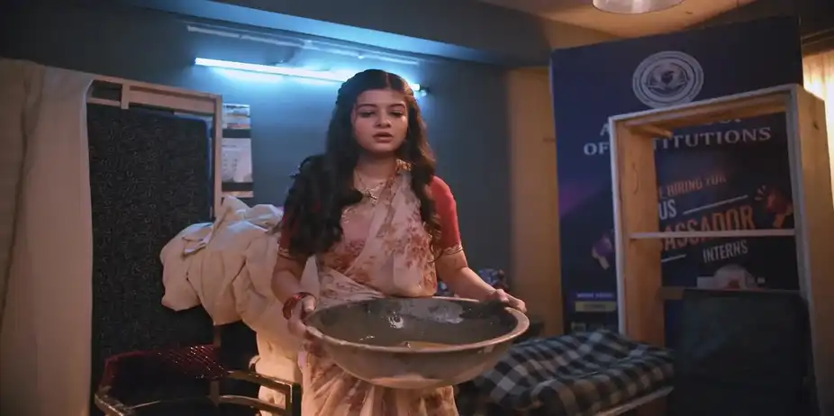 Saru Gets Trapped in Anika’s Conspiracy - Saru
