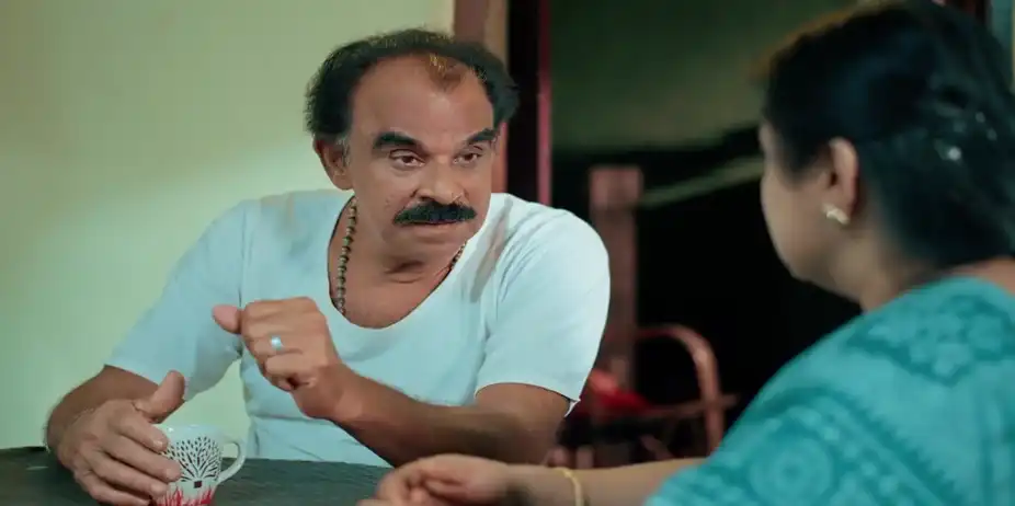 Venu and Radha Discuss Raju - Akale