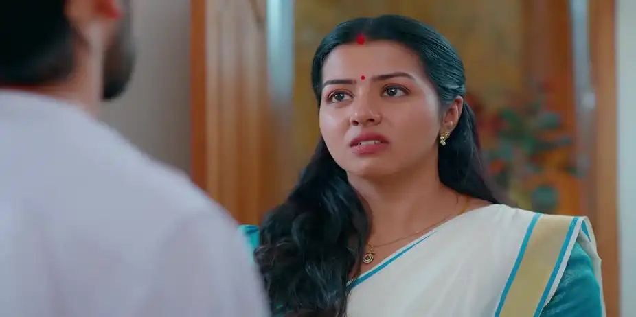 Naveen Coaxes Krishna - KrishnaGadha