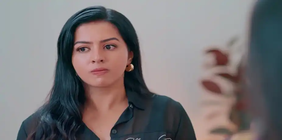 Gadha Makes Her Stand Clear to Sithara - KrishnaGadha