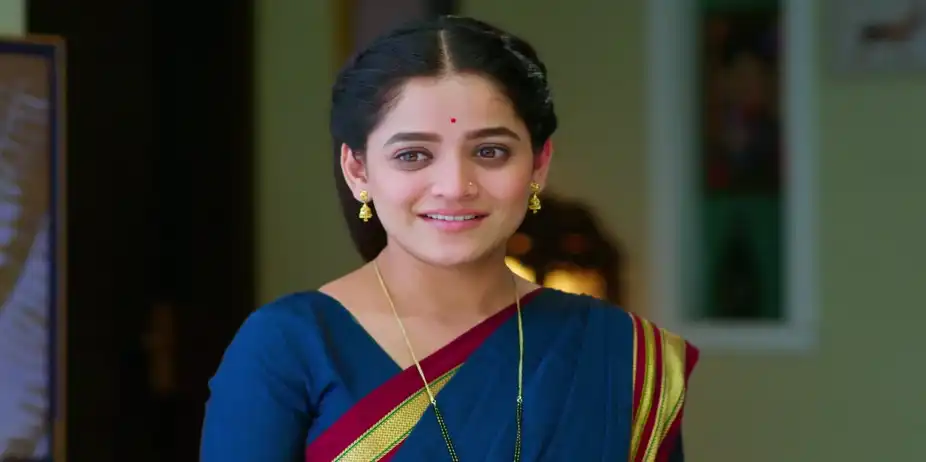 Paaru Gives Gifts to Everyone - Paaru