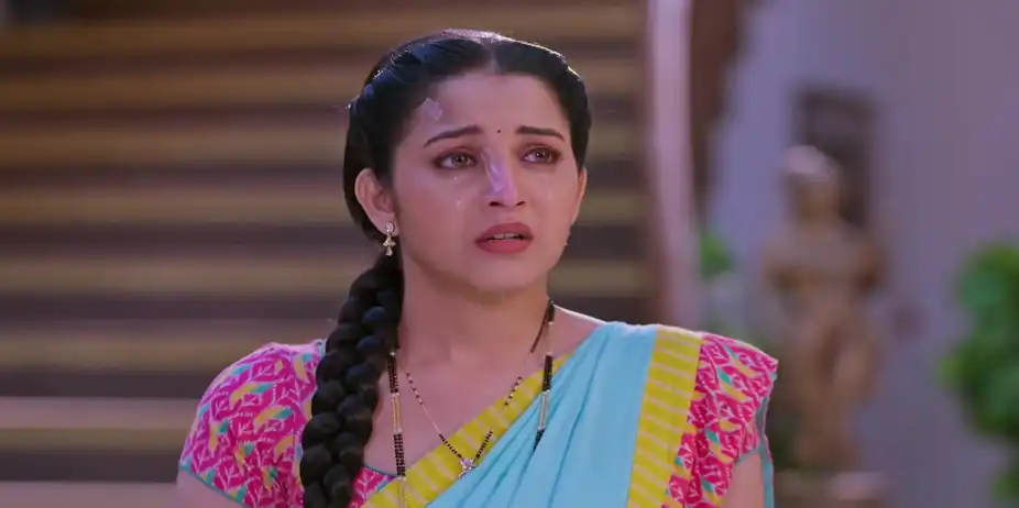 Atharva Hands Maya Over to the Police - Tula Japnar Aahe