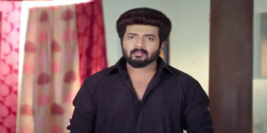 Karthikeyan Reassures Revathi - Karthigai Deepam