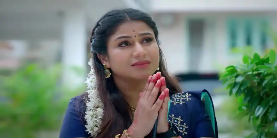 Ramya Experiences Strange Incidents - Paarijatham