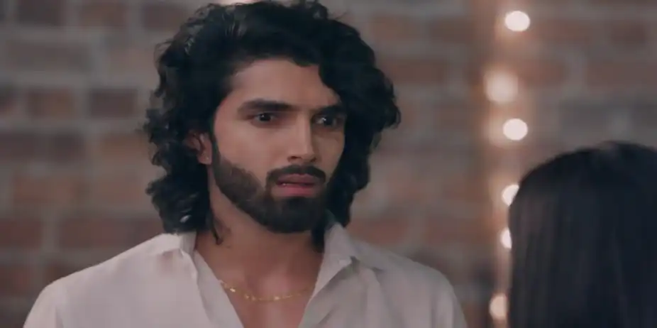 Raghav Faces a New Problem - Jaane Anjaane Hum Mile