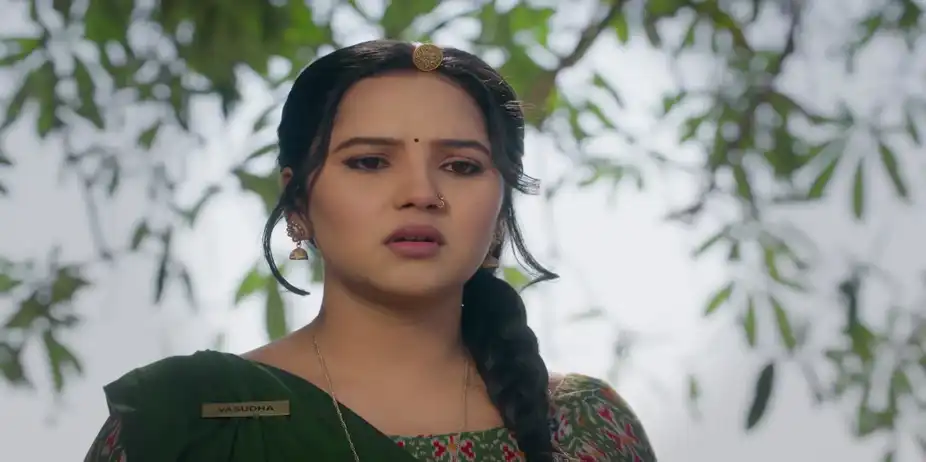Vasudha Consoles a Dejected Devansh - Vasudha