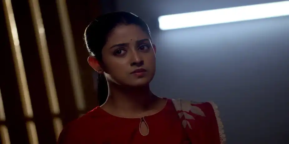 Parul and Rayan Learn about Mackenzie - Parineeta