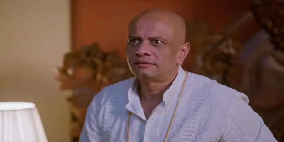 Dadasaheb Comforts a Scared Manjiri - Tula Japnar Aahe