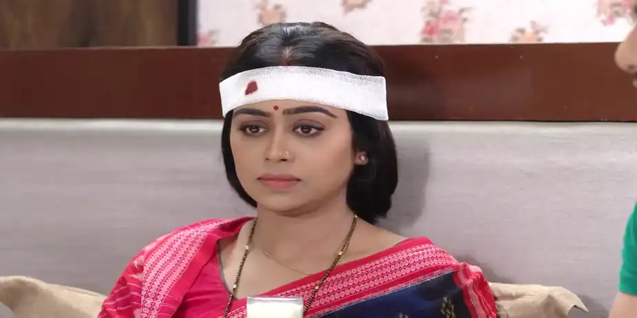 Sambhav Reassures Usha - Suna Jhia