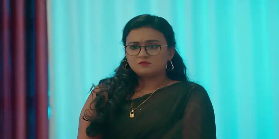 Avanthika Lashes Out at Jenny - Mangalyam