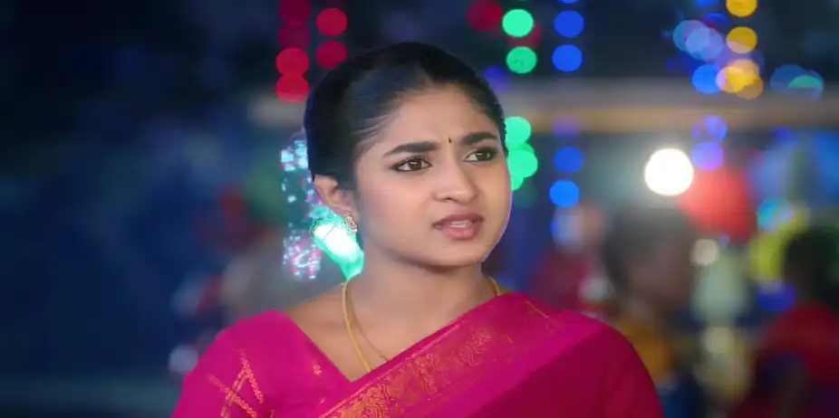 Jayanthi Assures Ramachandran - Chinnan Siru Kiliye