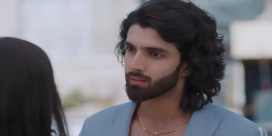 Kirti's Threat Scares Raghav - Jaane Anjaane Hum Mile