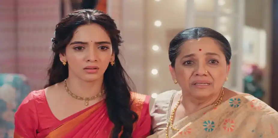 Jagadhatri Promises to Find Tapasya's Jewellery - Jagadhatri