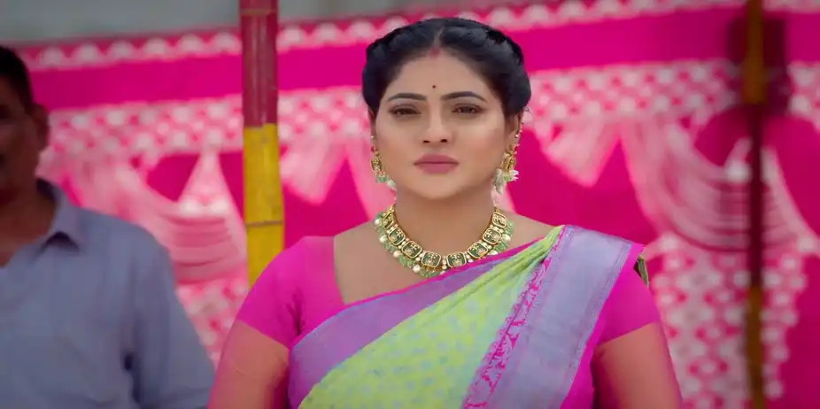 Kaliyamma Challenges Karthikeyan - Karthigai Deepam
