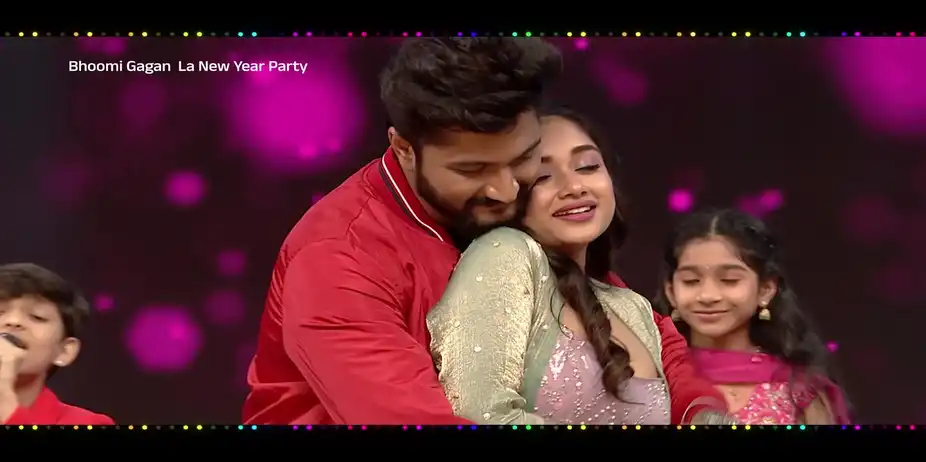 Bhoomi Gagan la New Year Party - Promo