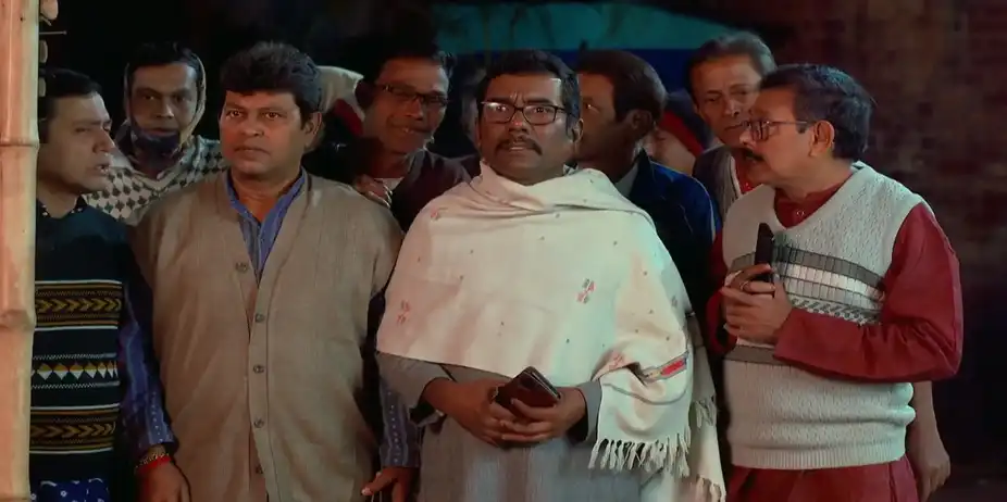 Parthasarathi Lures the Trustees - Amader Dadamoni