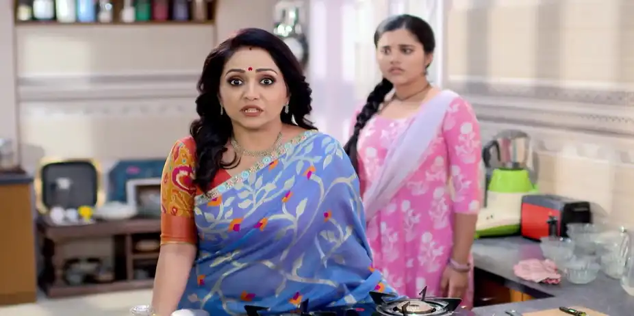 Meenkashi Finds Ayushman's Letter to Kusum - Kusum