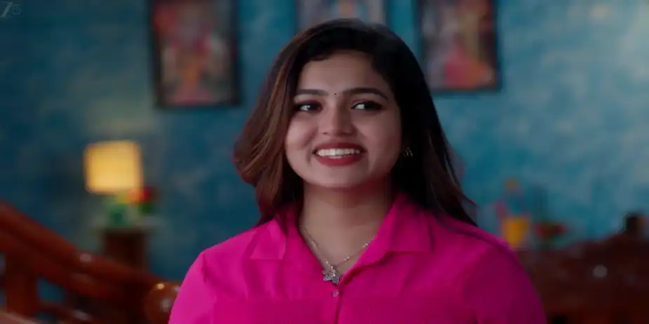 Poornima Offers a Job to Devika - Durga