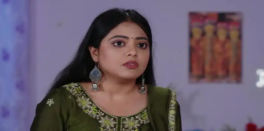 Rosy's Mother's Behaviour Angers Swastik - Sathi Sata Janmara