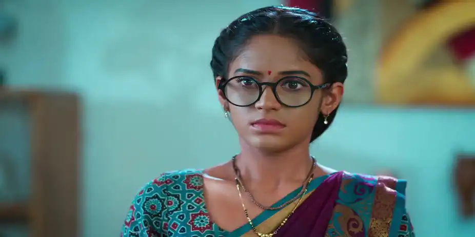 Bhairavi Vents Her Anger to Savali - Savalyachi Janu Savali