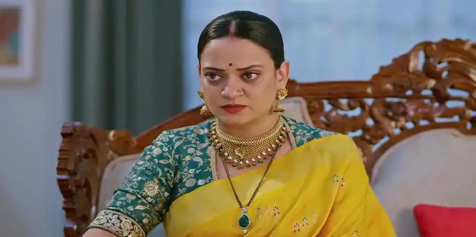 Veda Hides In the Cupboard with Her Doll - Tula Japnar Aahe