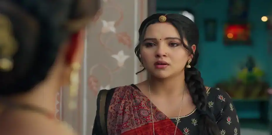 Vasudha Gives Assurance to Chandrika - Vasudha