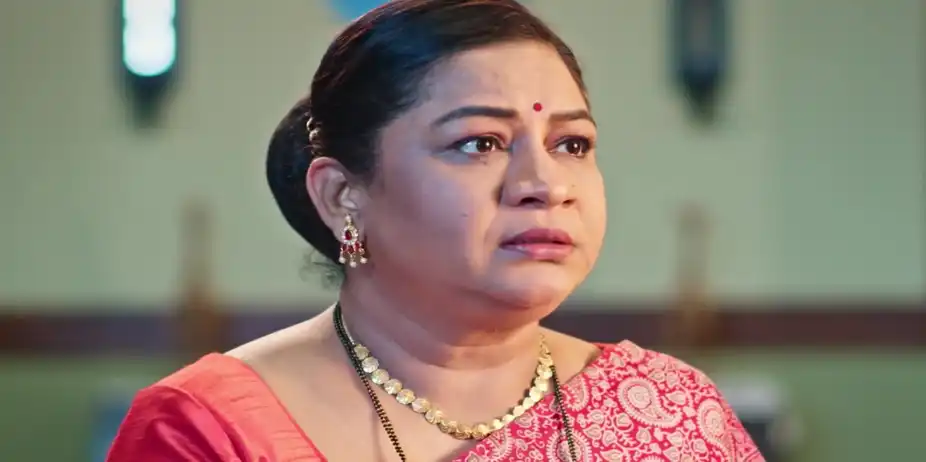 Rekha Opposes Sumi's Suggestion - Taarini