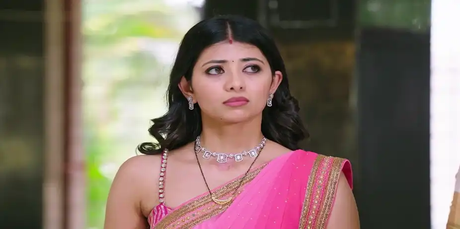 Anu and Laddu Pray for Each Other- Rajakumari