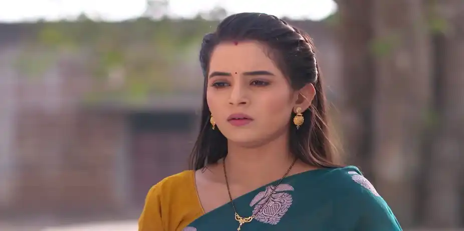 Mani Requests a Priest - Tu Khara Mun Chaai