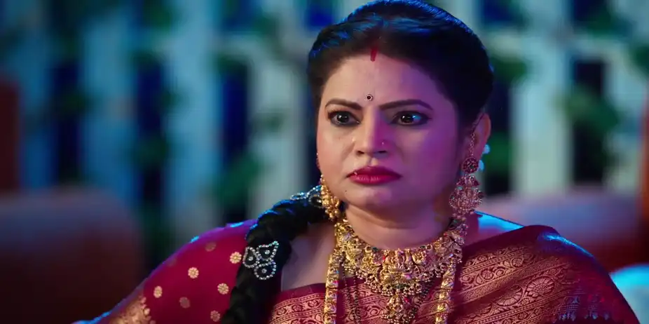 Sarang Exposes Bhairavi In Front of Everyone - Savalyachi Janu Savali
