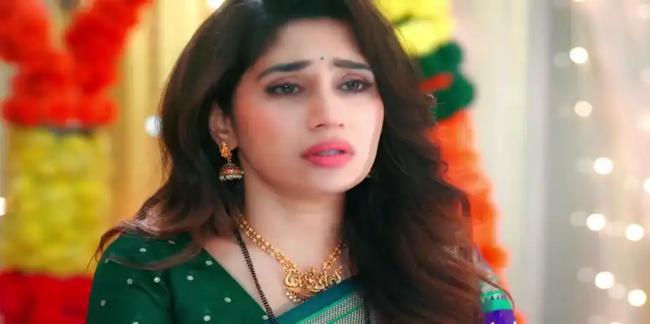 Samar Apologises to Mallika - Veen Doghatli Hi Tutena