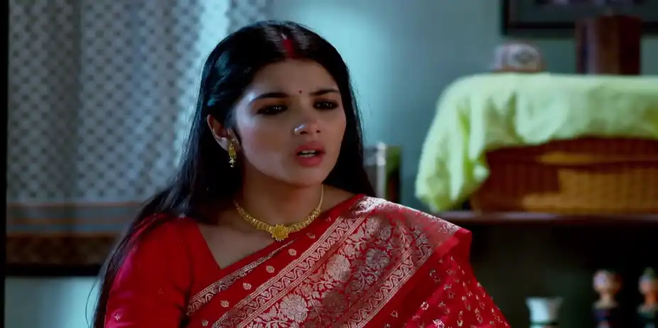 Lajbonti Is Conflicted by Her Own Feelings - Kone Dekhaa Alo