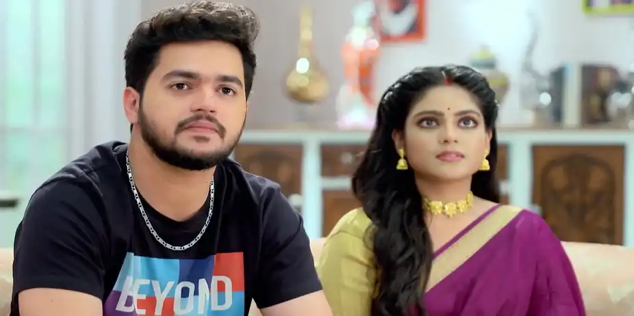 Megha Arrives at the Ganguly House - Kusum