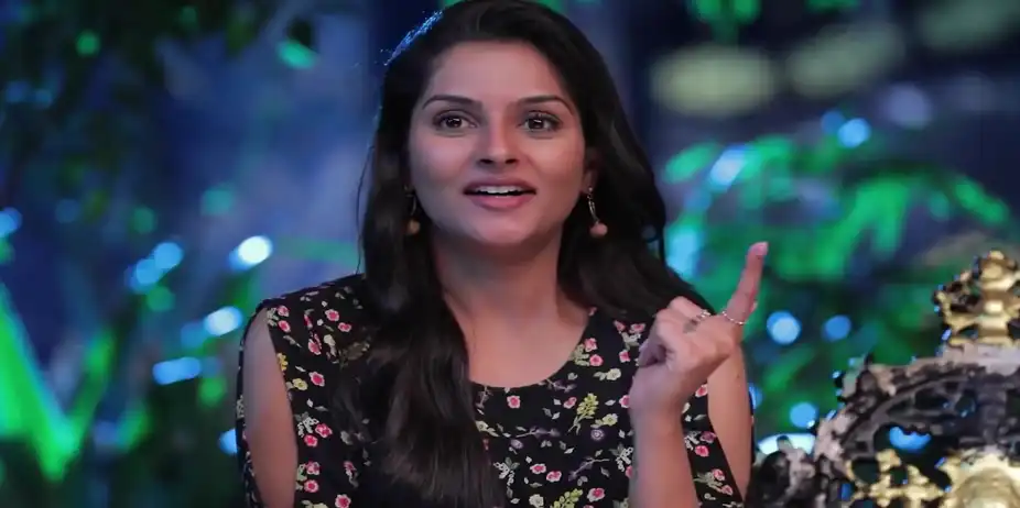 Rajeshwari's Disapproval - Idhayam