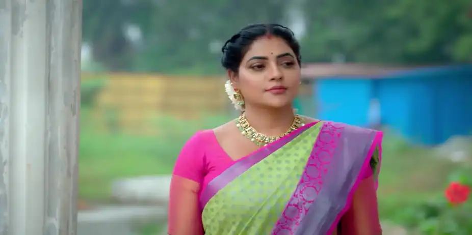 Chandrakala's Misdeed - Karthigai Deepam