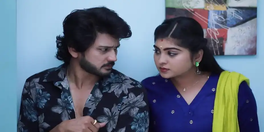 Cibi Tries to Take Vinay's Phone - Varisu