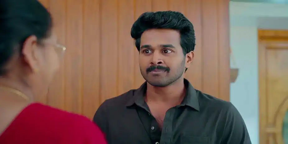 Muthassi Has a Word with Mahi - Chembarathy