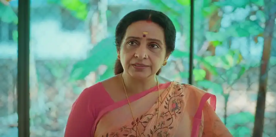 Haritha Creates a Scene - Manathe Kottaram