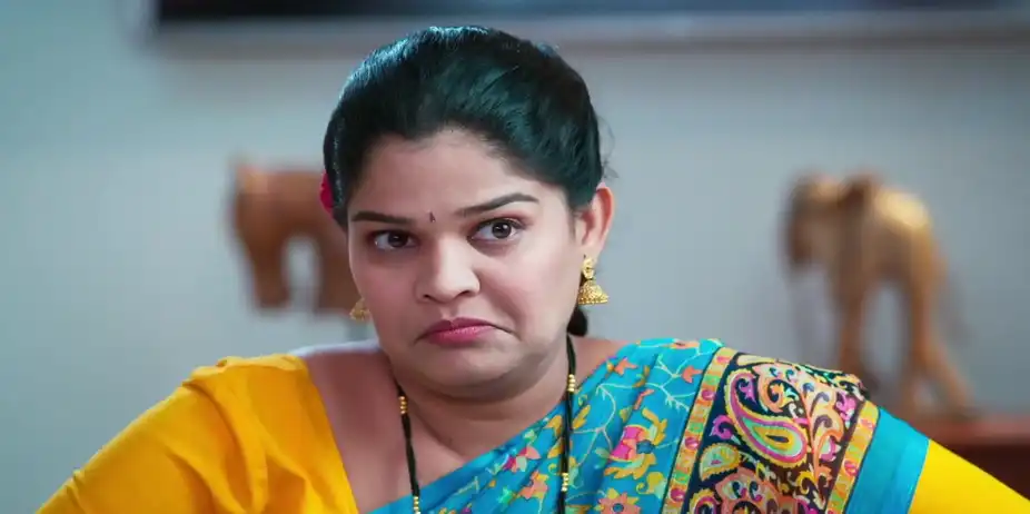 Bhairavi To Teach Sumant a Lesson - Savalyachi Janu Savali