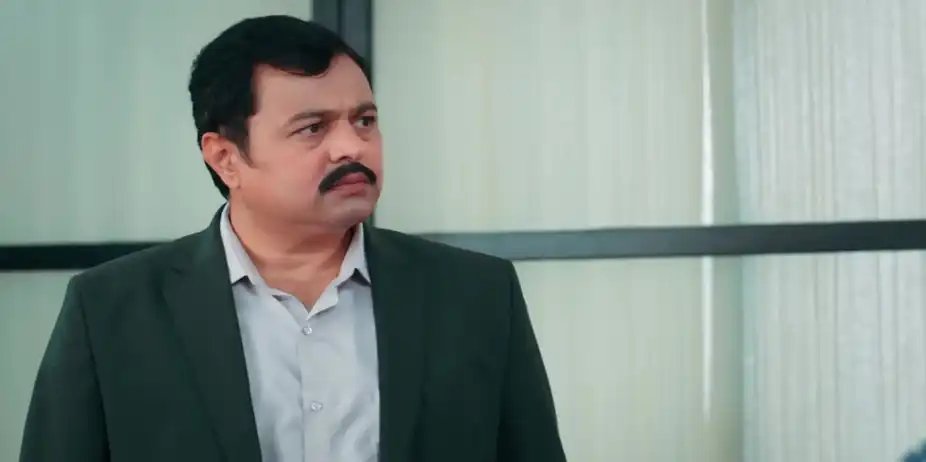 Samar's Opinion about Swanandi - Veen Doghatli Hi Tutena