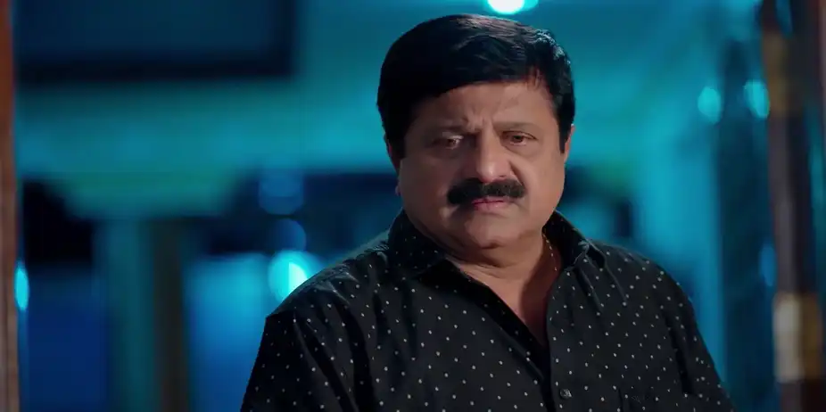 Kuttanpillai Lashes Out at Girija - Durga