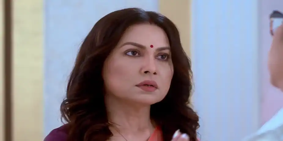 Bhumika Orders Rajrani to Return - Besh Korechi Prem Korechi