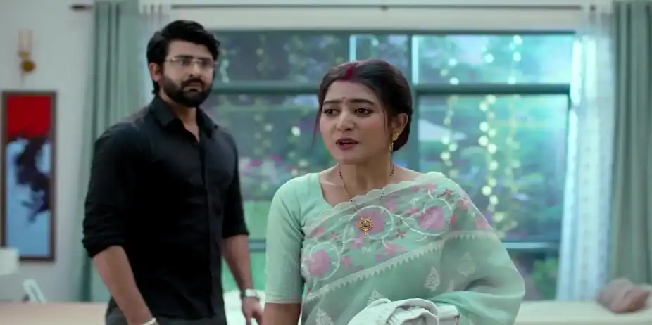 Uji Urges Rishi to Cheer Shobha Up - Jowar Bhanta