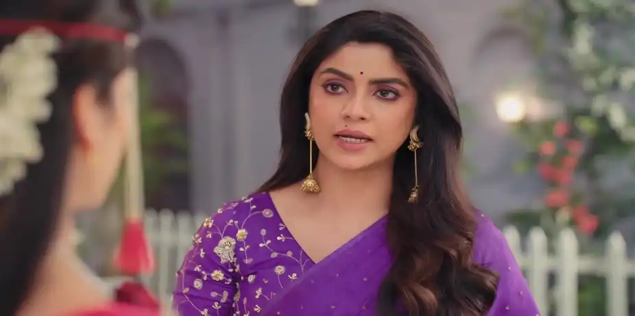 Jagadhatri Accepts Maya's Challenge - Jagadhatri
